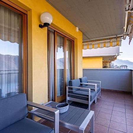 Wraparound Lake Views Bellavista Residence Campione d'Italia Luaran gambar