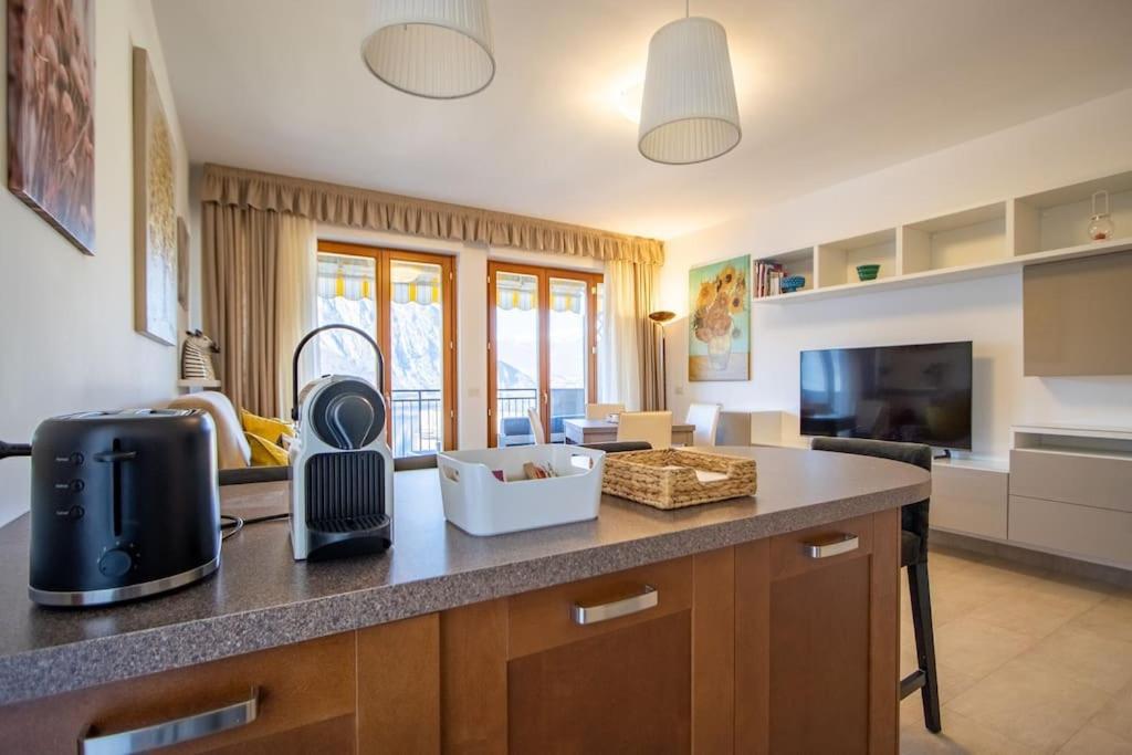 Wraparound Lake Views Bellavista Residence Campione d'Italia Luaran gambar