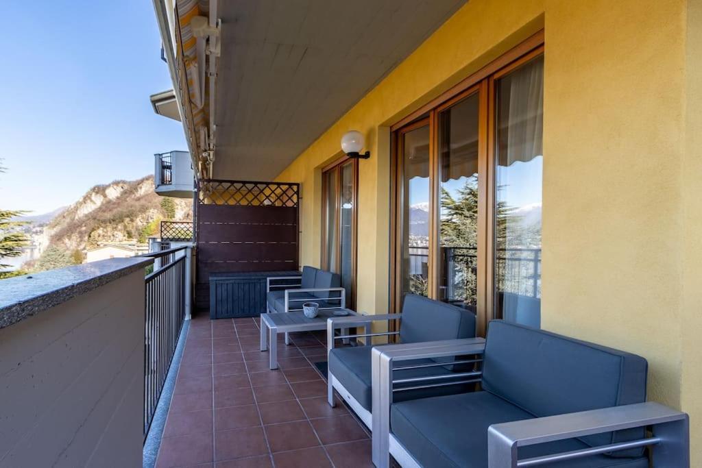 Wraparound Lake Views Bellavista Residence Campione d'Italia Luaran gambar